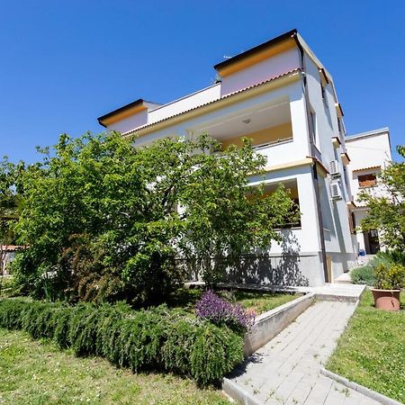 Apartments Hana Башка Экстерьер фото