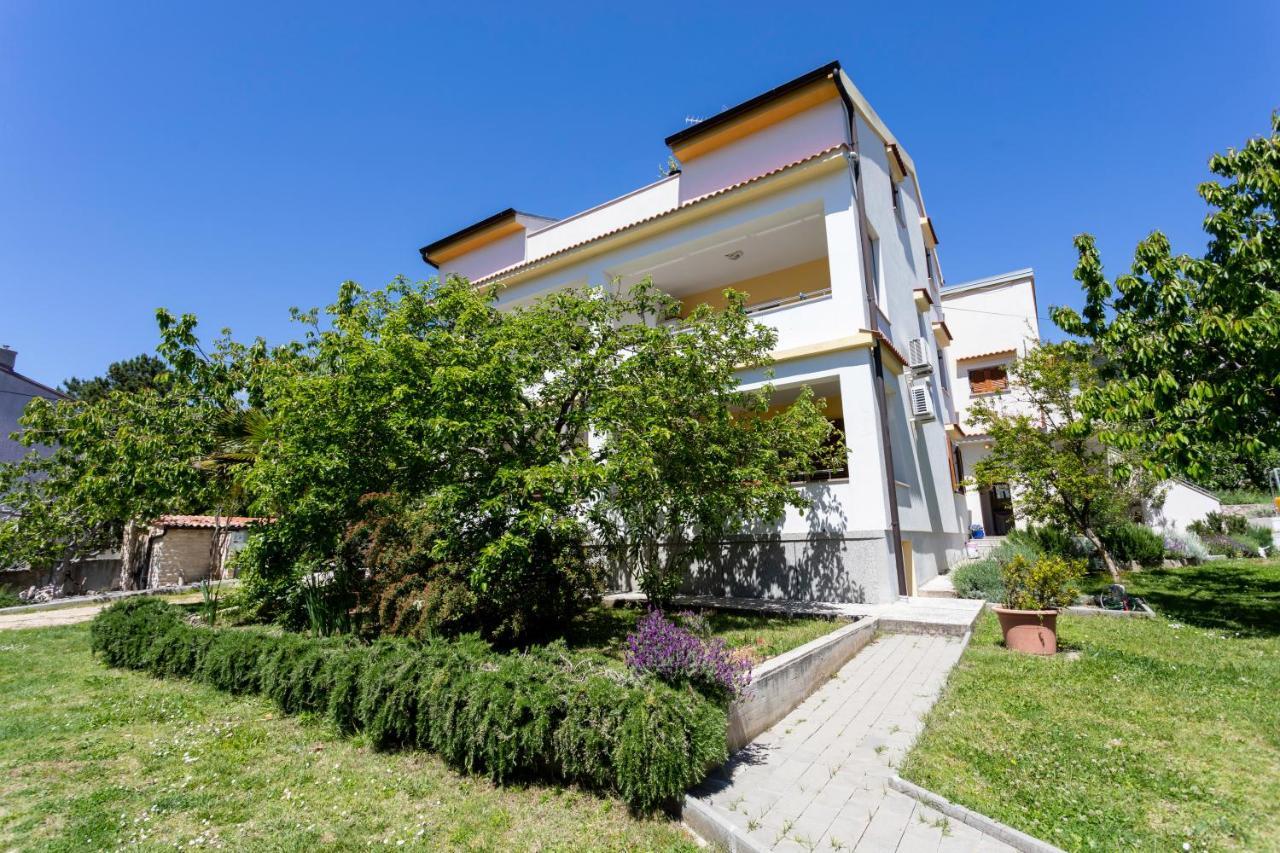 Apartments Hana Башка Экстерьер фото